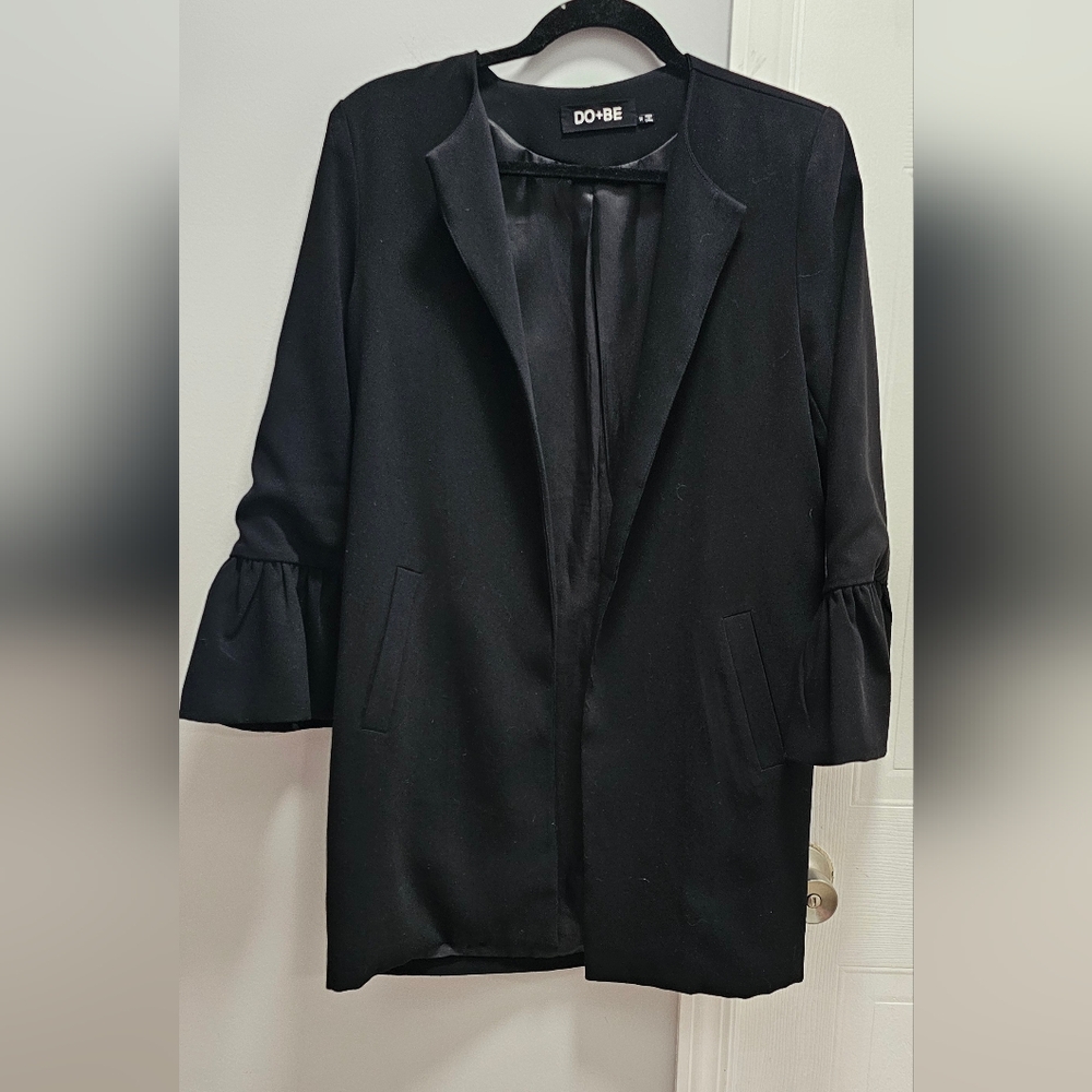 DO+BE Black Open Front Bell Sleeves Coat